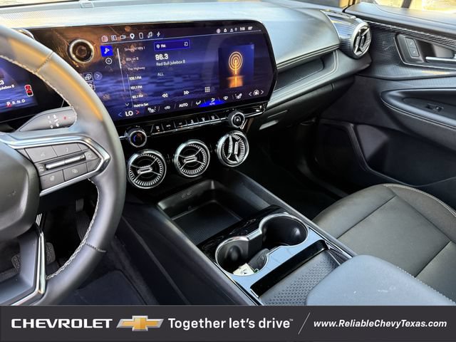 Used 2024 Chevrolet Blazer EV LT AWD/4WD image 18