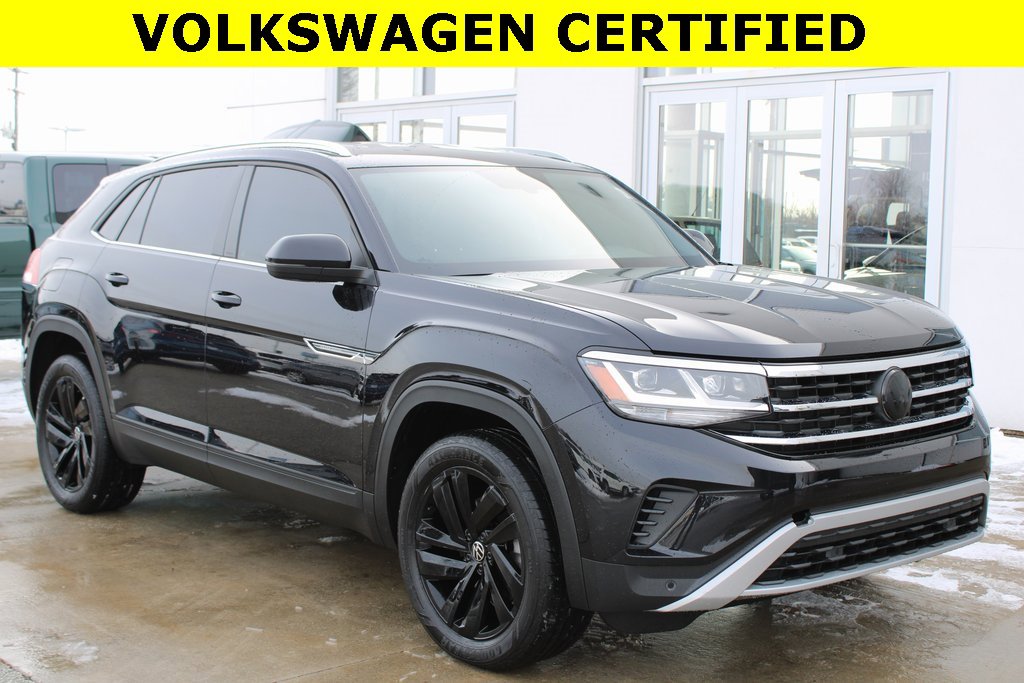 Certified 2023 Volkswagen Atlas Cross Sport SE image 1