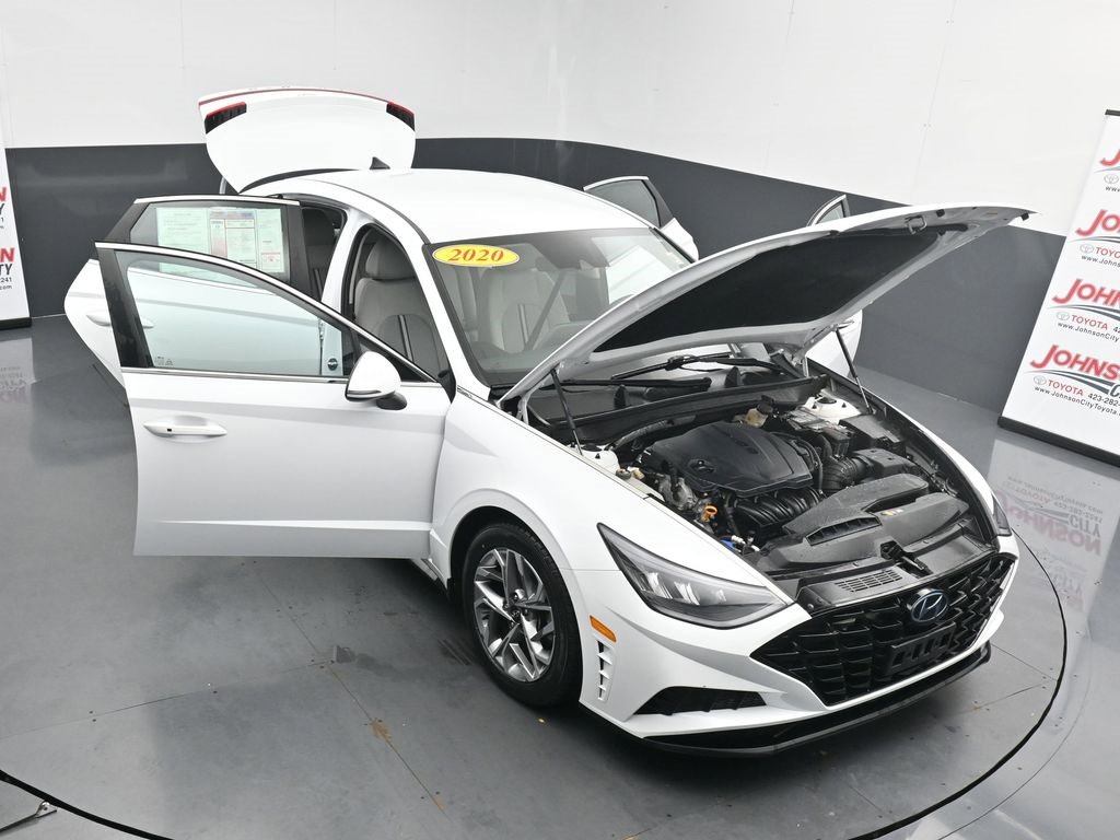 Used 2020 Hyundai Sonata SEL w/ Winter Weather Package image 25