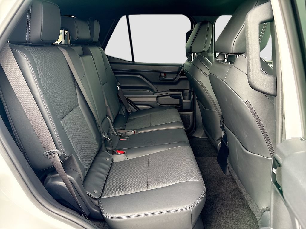 Certified 2025 Toyota 4Runner TRD Off-Road Premium w/ Tow Technology Package AWD/4WD image 21