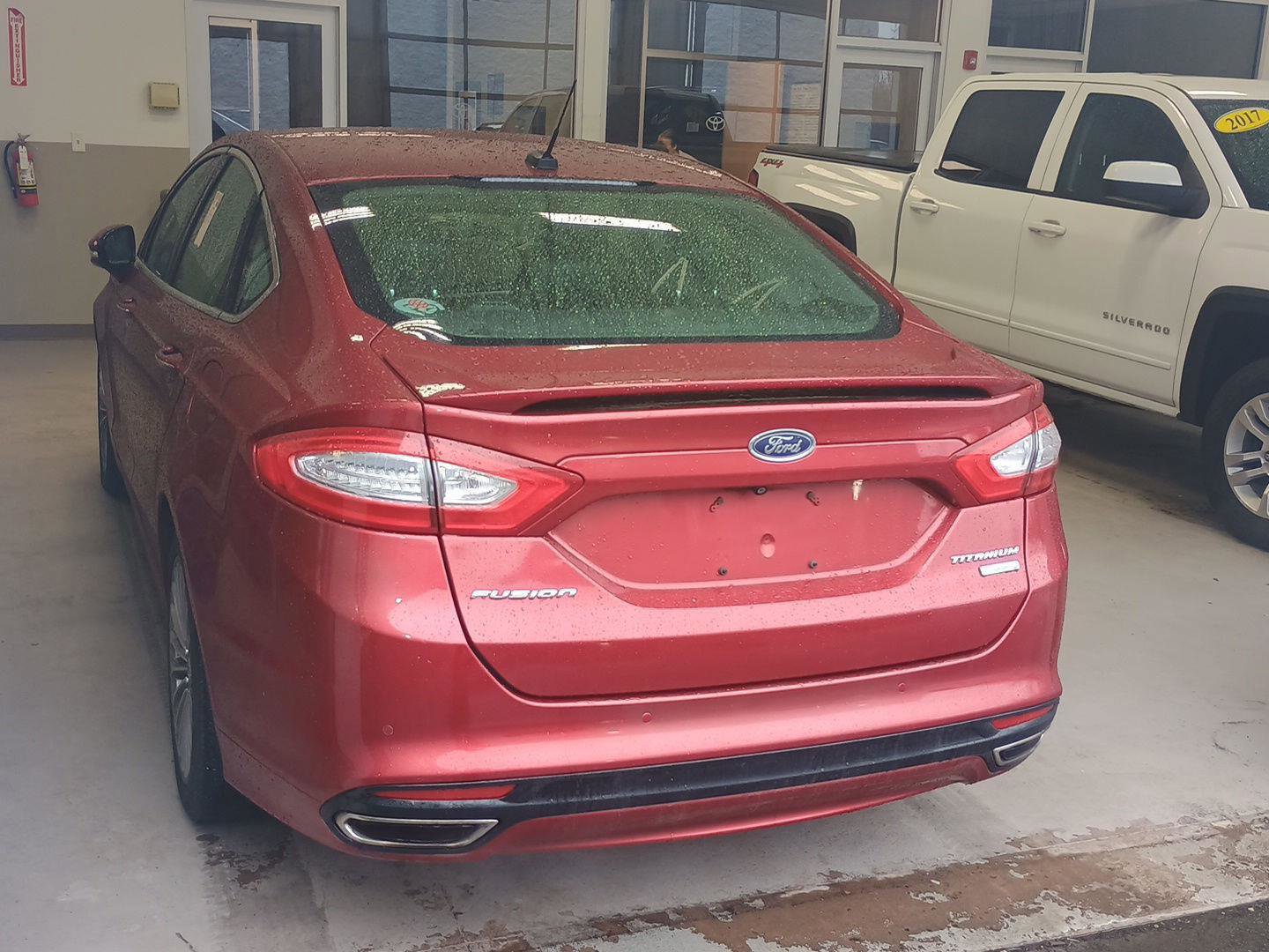 Used 2013 Ford Fusion Titanium FWD image 3
