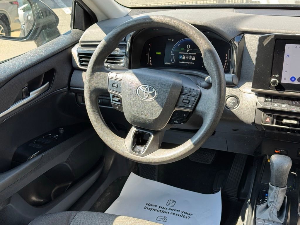 Used 2025 Toyota Camry LE FWD image 41