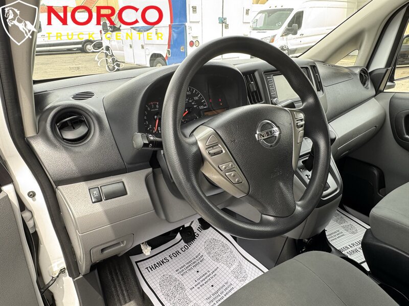 Used 2021 Nissan NV200 S FWD image 19