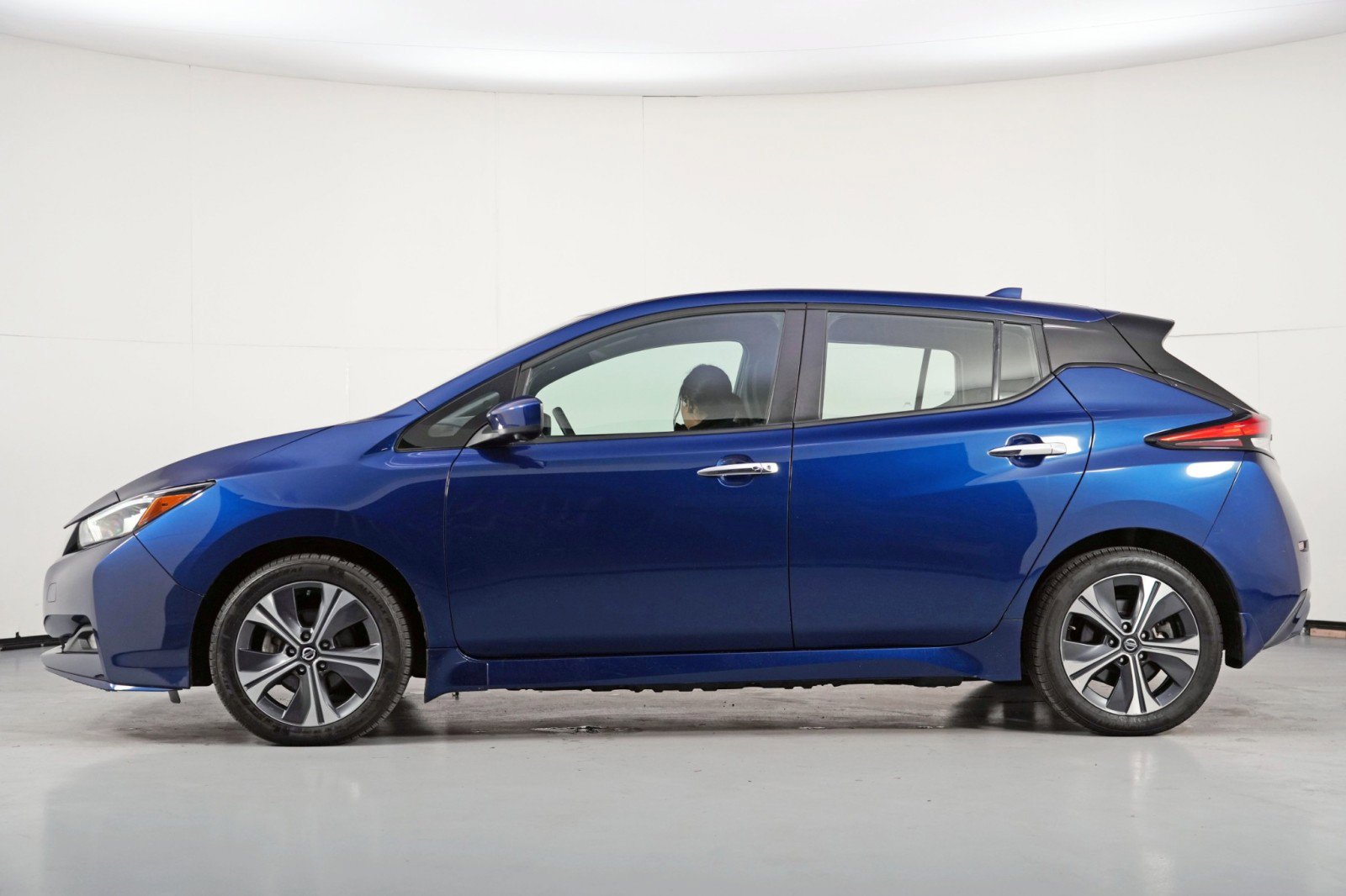 Used 2022 Nissan Leaf SV Plus image 8