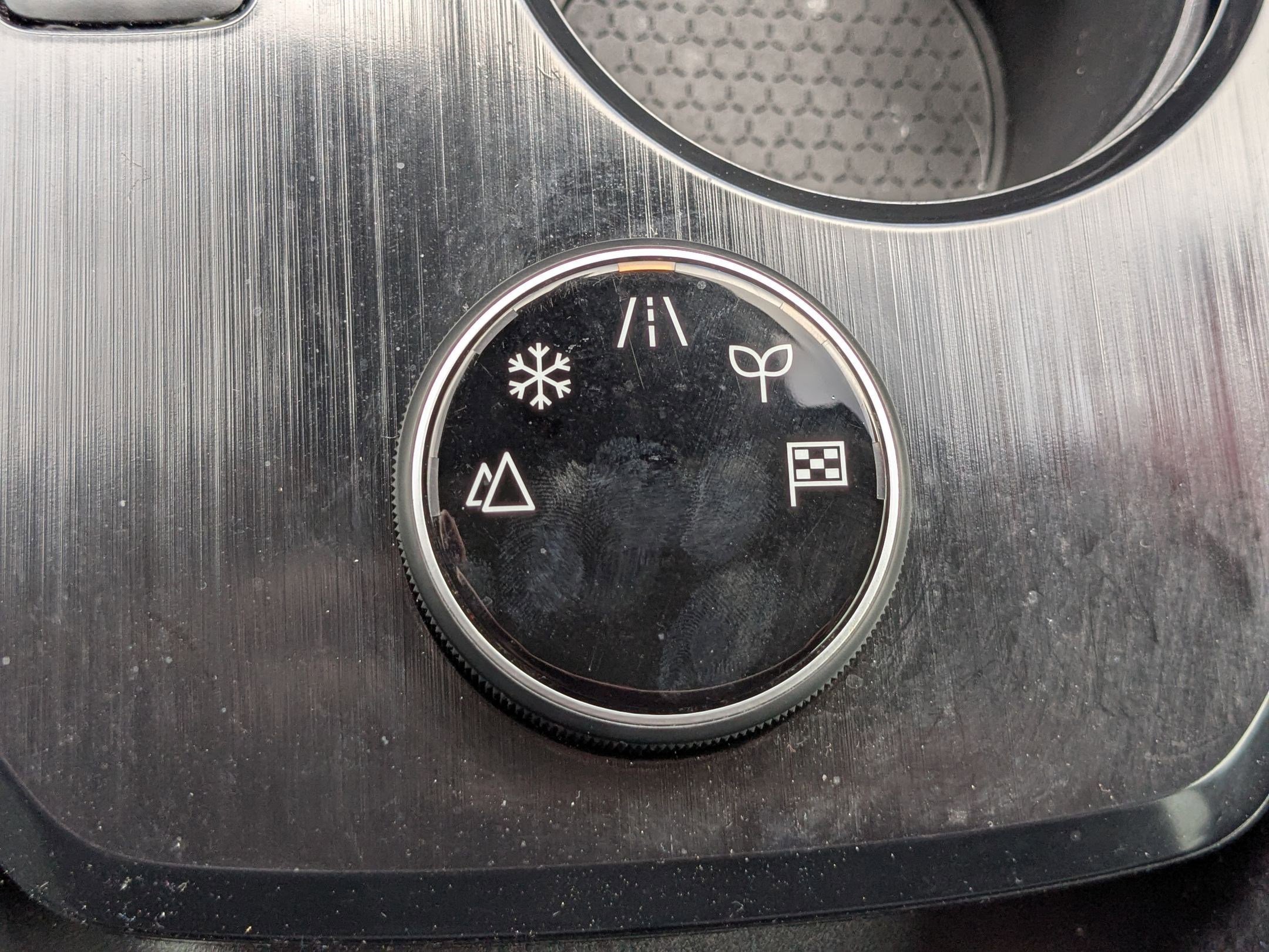 Used 2022 Nissan Rogue SV image 22