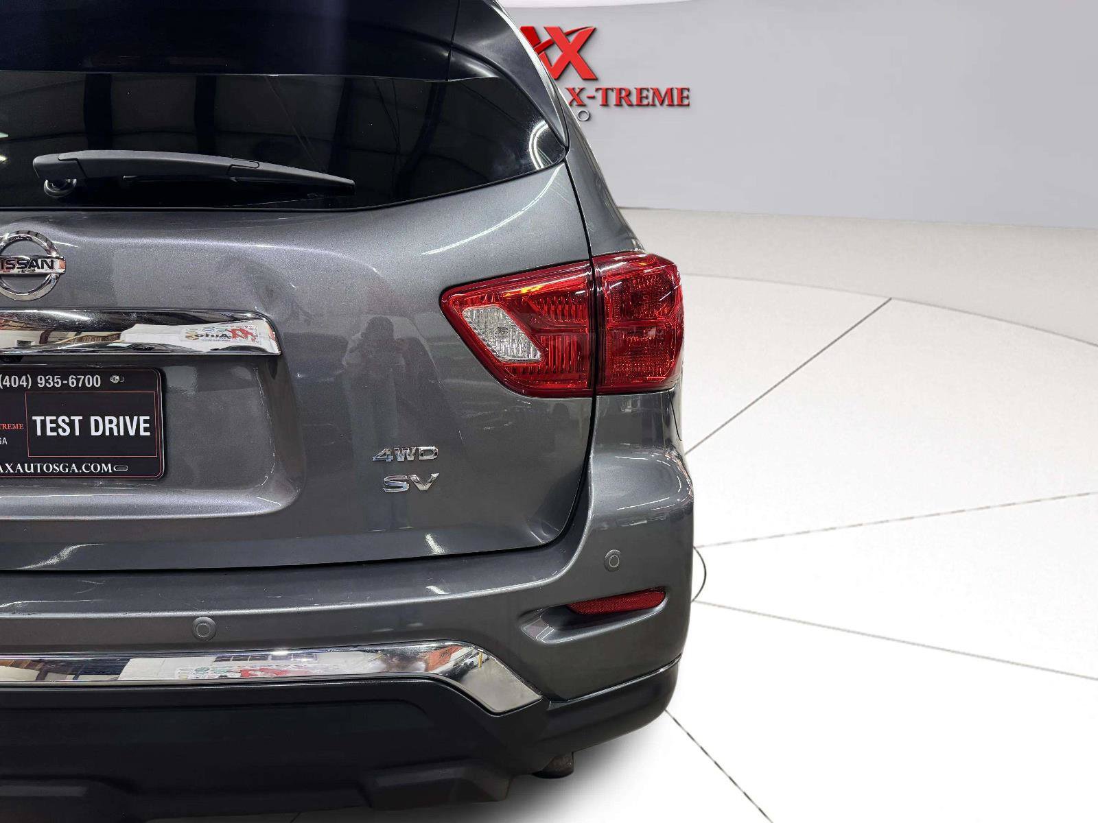 Used 2019 Nissan Pathfinder SV AWD/4WD image 15