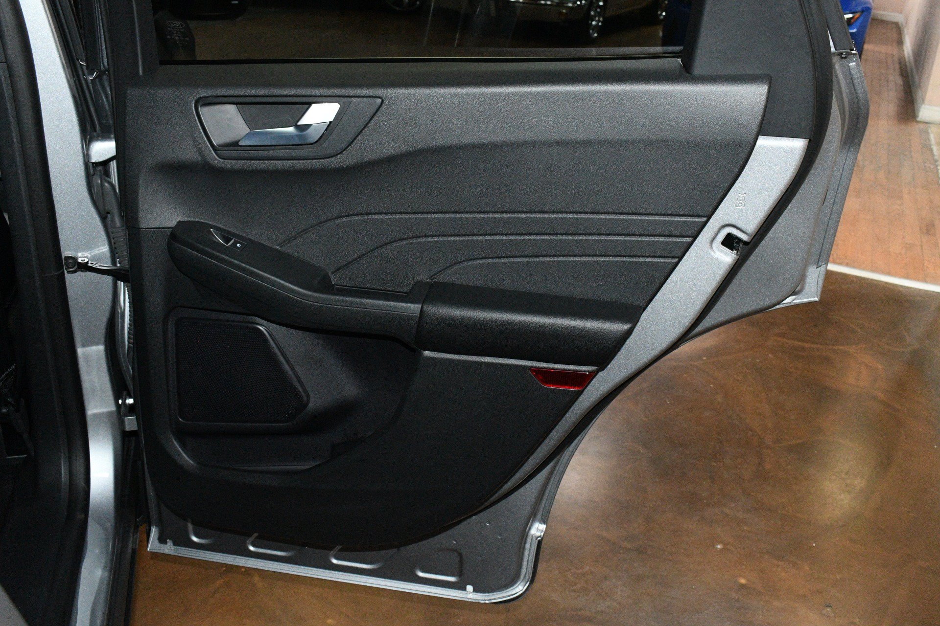 Used 2024 Ford Escape Platinum AWD/4WD image 46