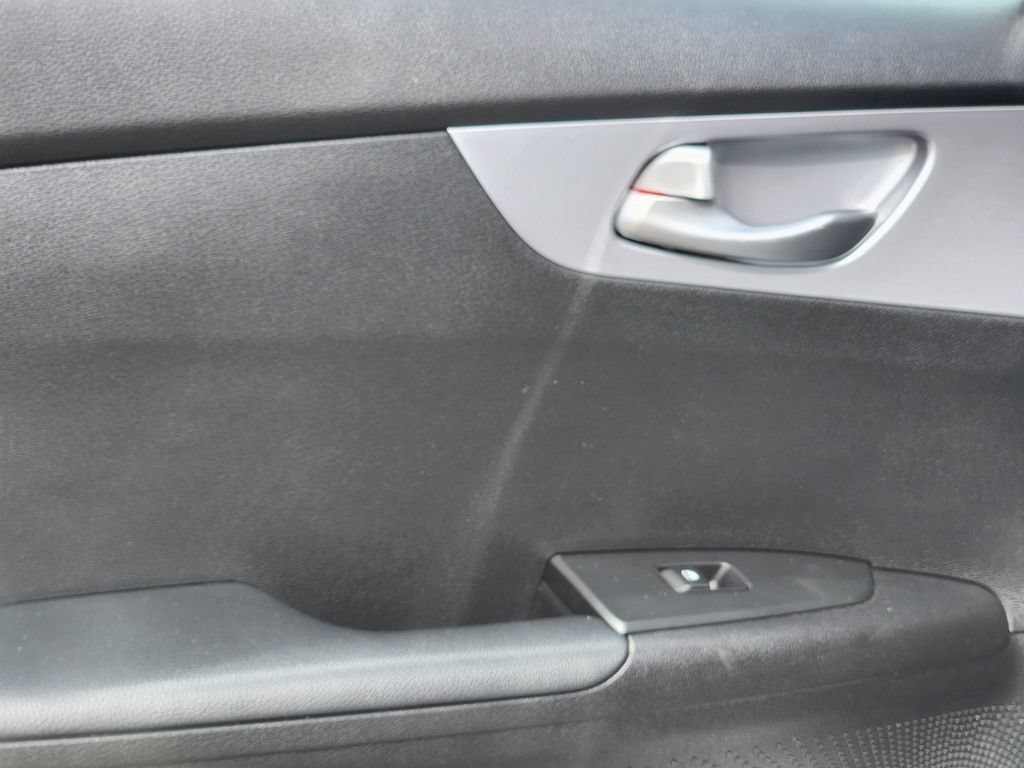 Certified 2023 Kia Forte LX FWD image 13