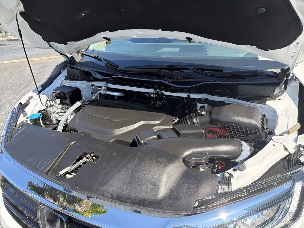 Certified 2024 Honda Odyssey Touring image 30