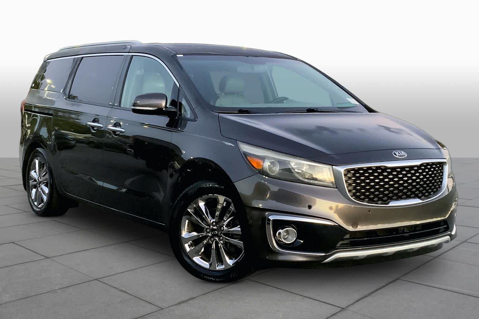 Used 2015 Kia Sedona SX Limited FWD image 2