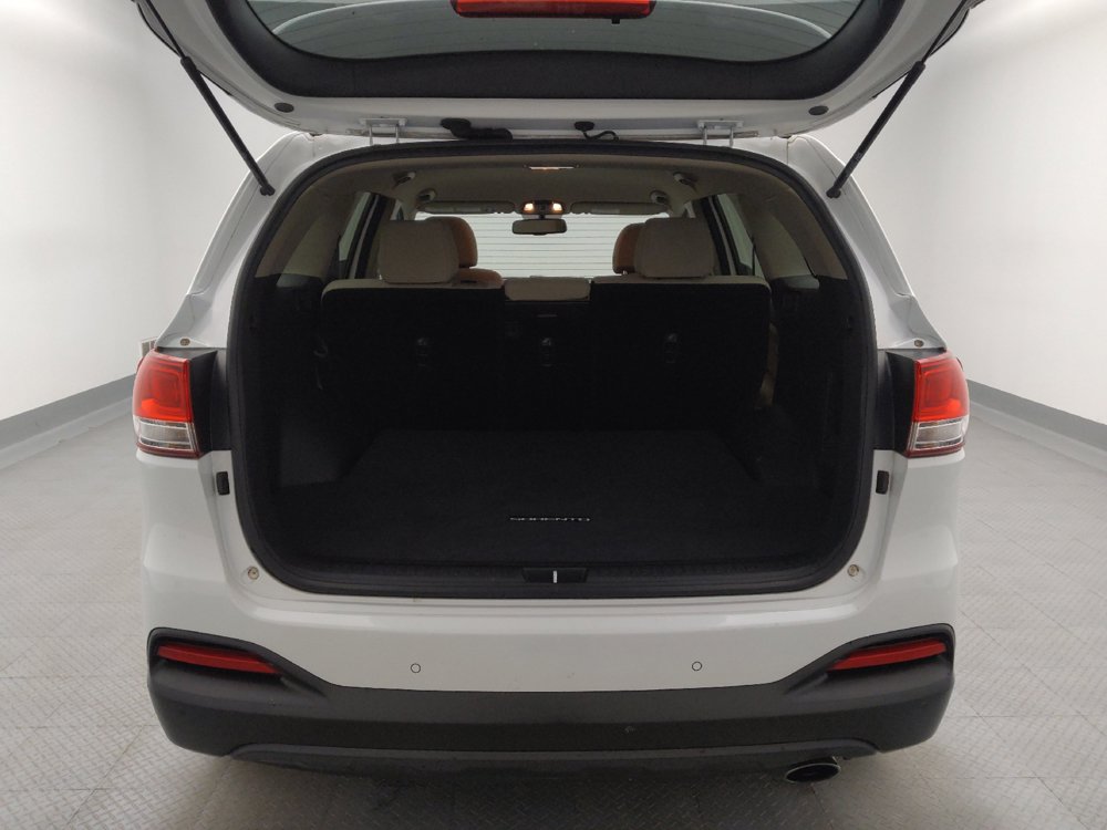 Used 2018 Kia Sorento FWD image 29