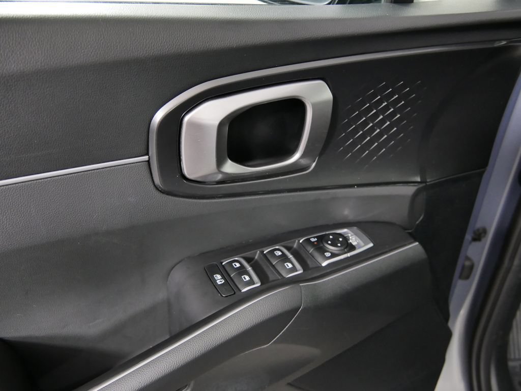 Used 2024 Kia Sorento S w/ Panoramic Sunroof Package AWD/4WD image 25
