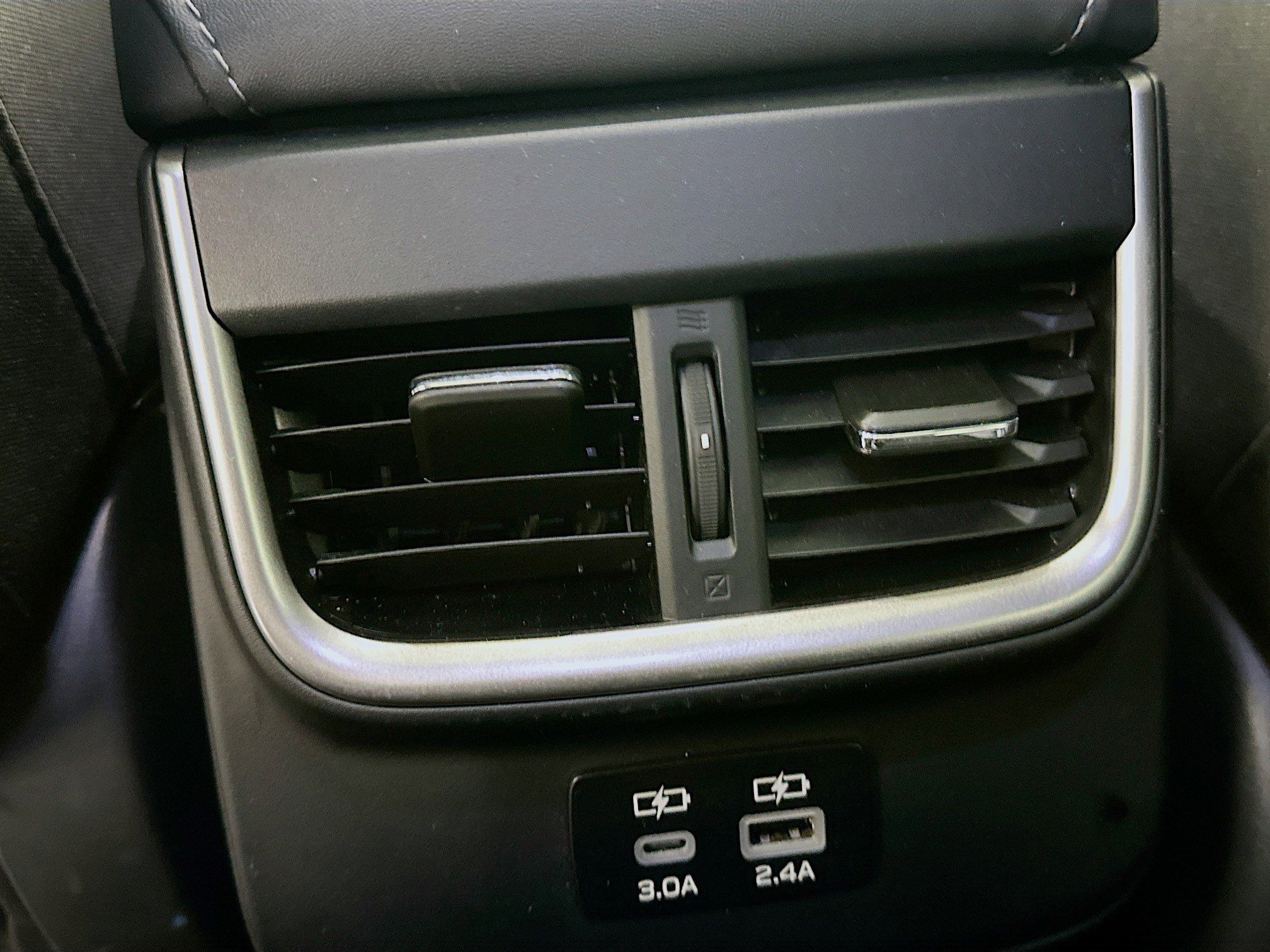 Used 2025 Subaru Outback Premium AWD/4WD image 27