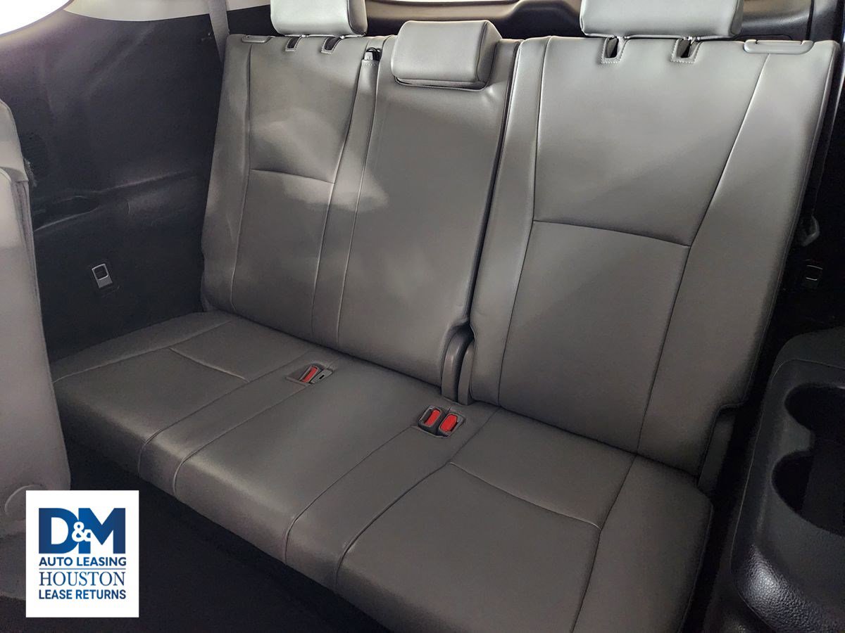 Used 2022 Toyota Highlander XLE image 42