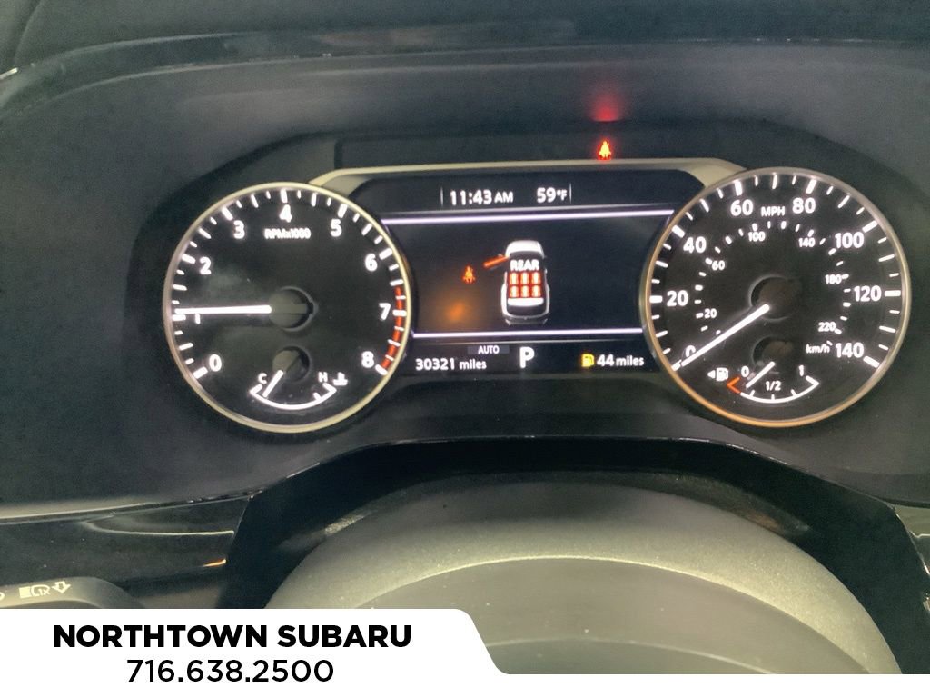 Used 2025 Nissan Pathfinder SV image 14