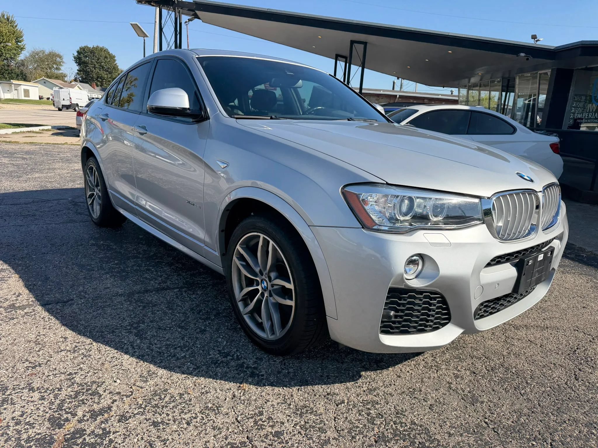 Used 2017 BMW X4 xDrive28i w/ Premium Package Enhanced AWD/4WD image 11