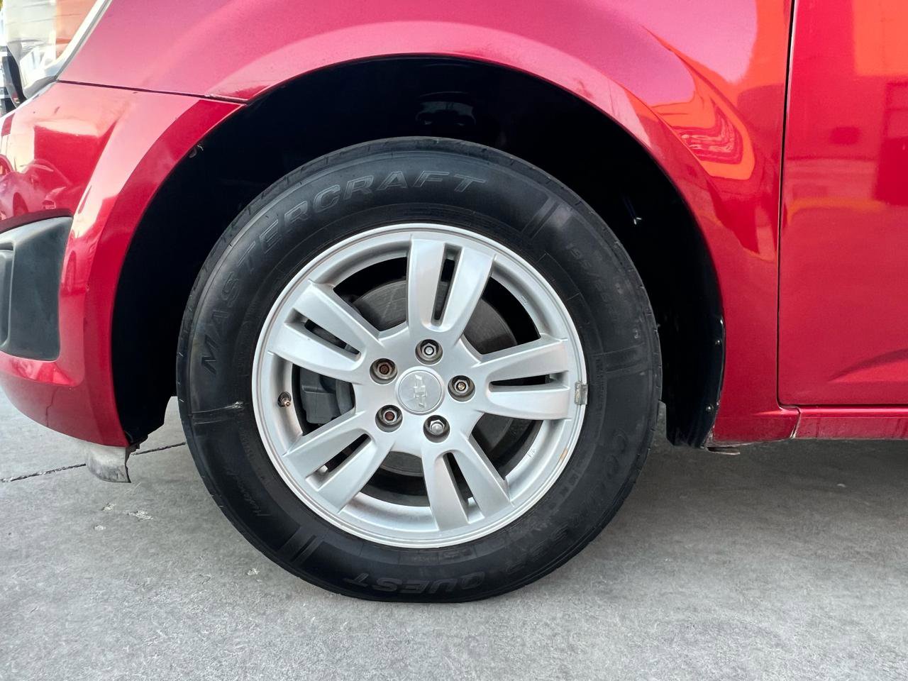 Used 2014 Chevrolet Sonic LT FWD image 32