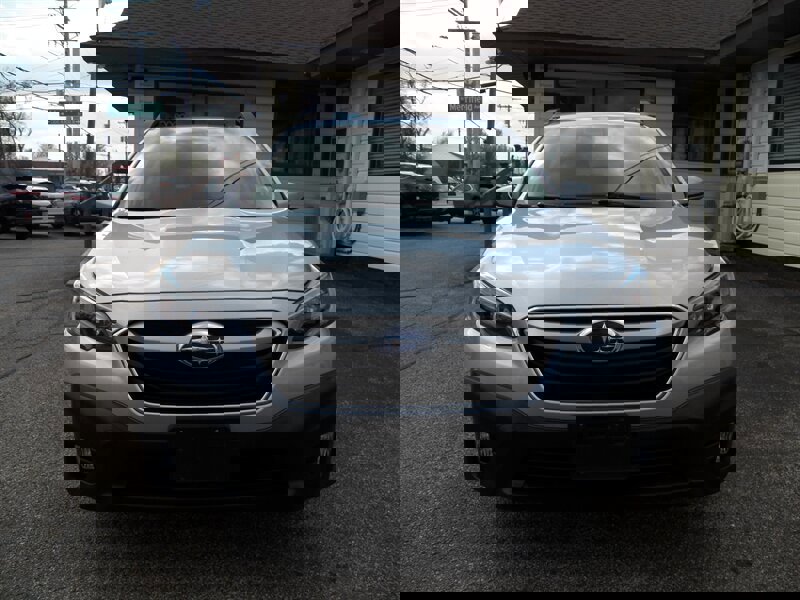 Used 2021 Subaru Outback Premium AWD/4WD image 6