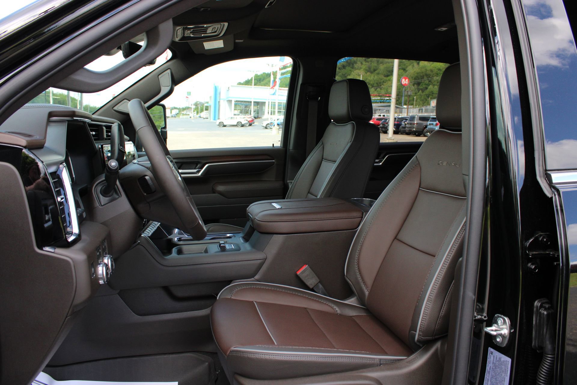 New 2026 GMC Sierra 2500 Denali w/ Technology Package AWD/4WD image 19