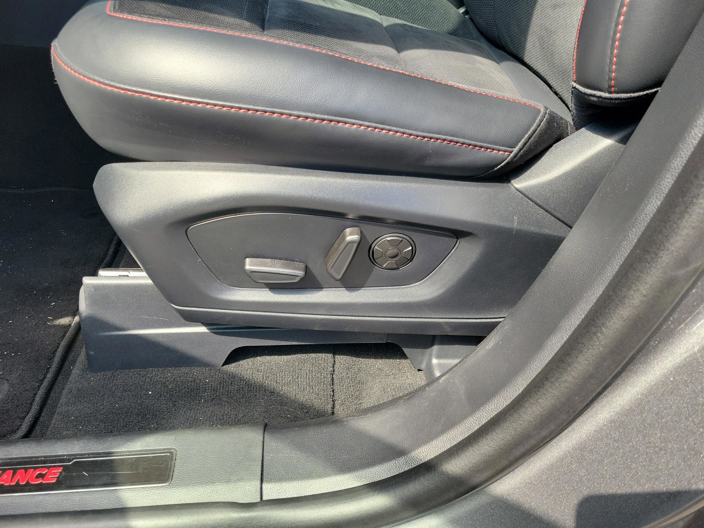 Used 2025 Ford Explorer ST w/ Sun And Sound Package image 9