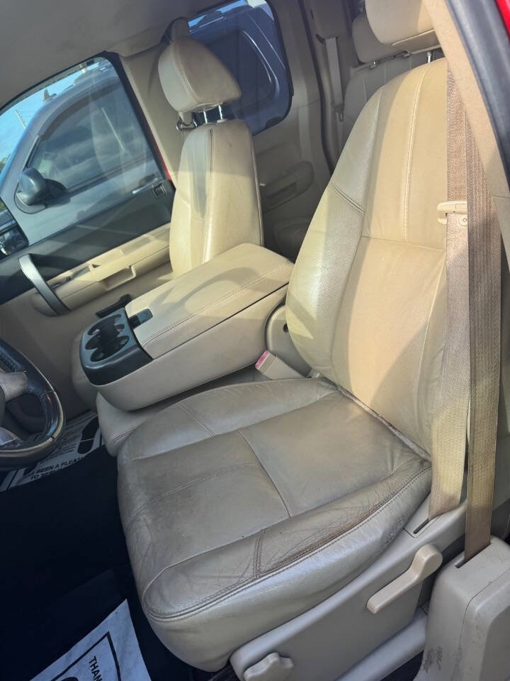 Used 2008 GMC Sierra 1500 SLE w/ Max Trailering Pack image 13