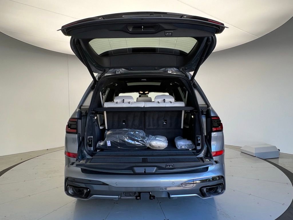 New 2026 BMW X7 xDrive40i image 5