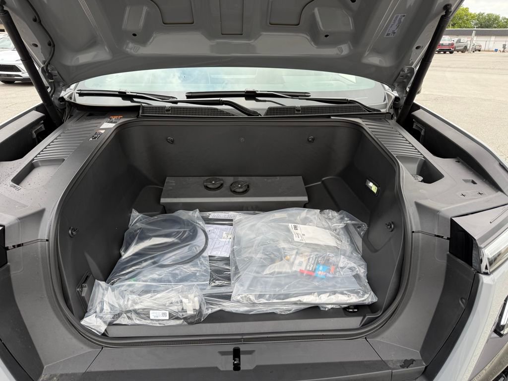 New 2026 GMC Sierra EV Elevation image 21