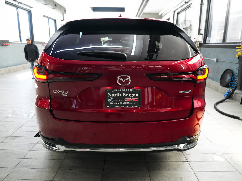 Used 2024 MAZDA CX-90 Plug-In Hybrid w/ Premium Pkg AWD/4WD image 7