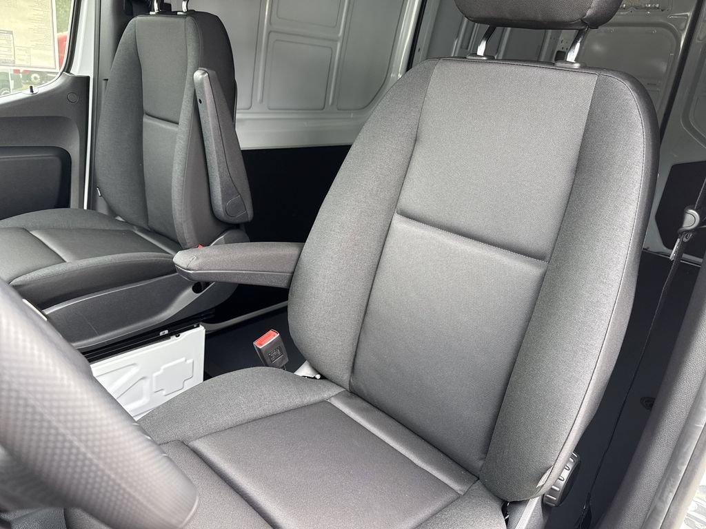 New 2025 Mercedes-Benz Sprinter 2500 image 7