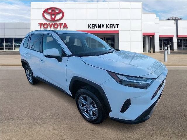 Certified 2024 Toyota RAV4 XLE AWD/4WD image 1