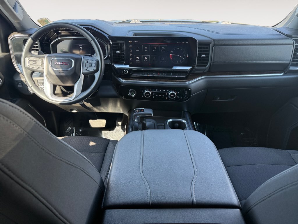 Used 2024 GMC Sierra 1500 Elevation w/ LPO, Elevation Black Package AWD/4WD image 10