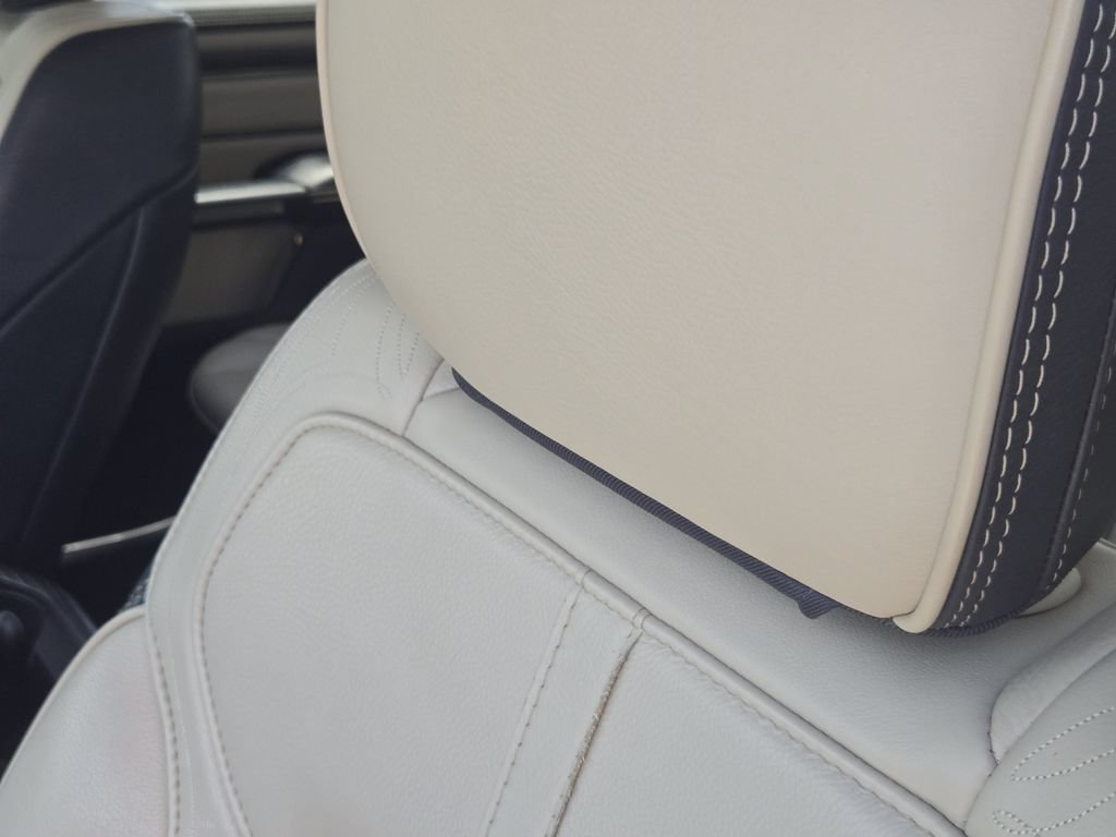 Used 2019 RAM 1500 Limited AWD/4WD image 21