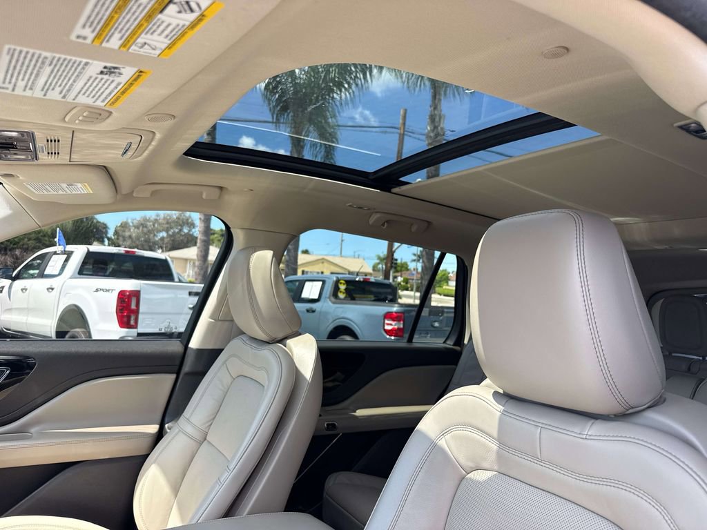 Used 2023 Lincoln Aviator Reserve w/ Equipment Group 201A image 25