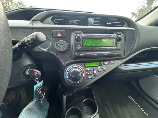 Used 2013 Toyota Prius C Two image 16