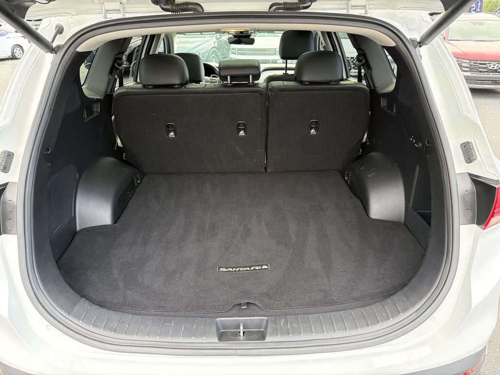 Used 2023 Hyundai Santa Fe SEL w/ Premium Package FWD image 18