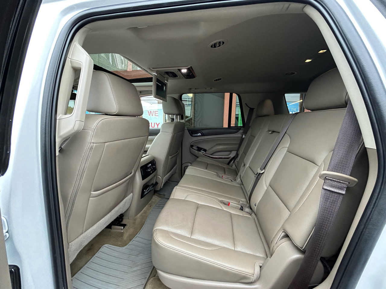 Used 2017 GMC Yukon SLT w/ Premium Edition image 21