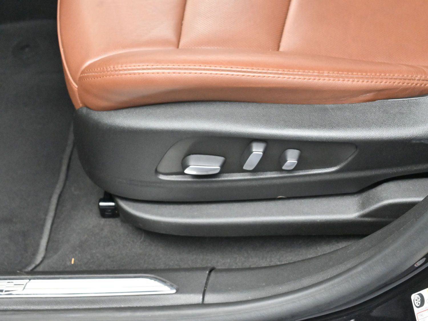 Certified 2023 Cadillac XT5 Premium Luxury image 15