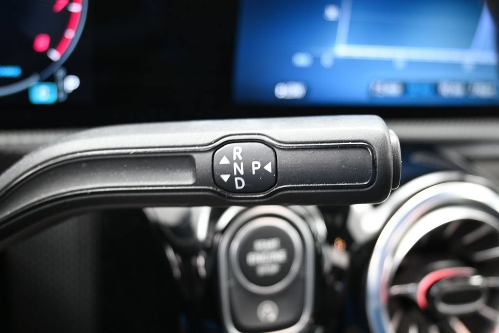 Used 2025 Mercedes-Benz CLA 250 4MATIC image 21