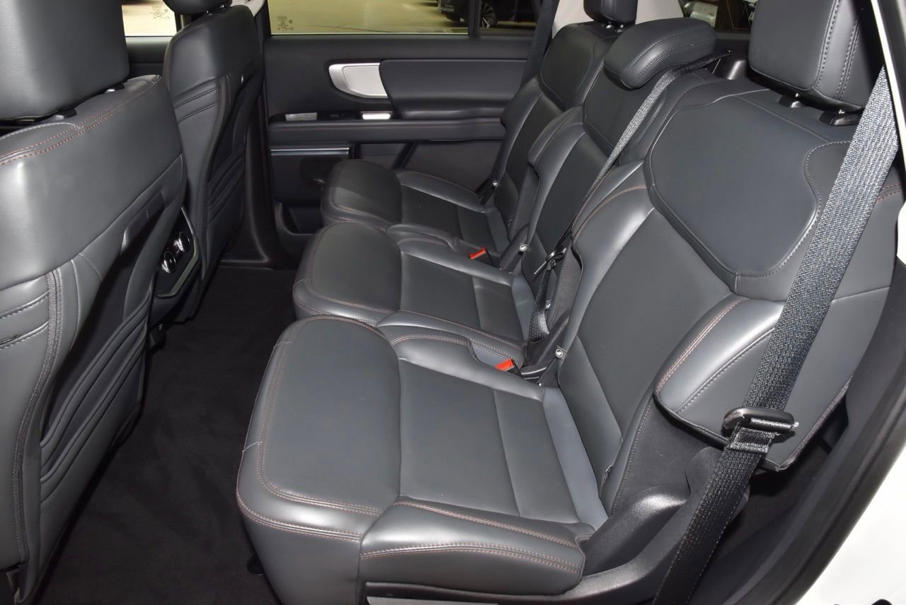 Certified 2025 Ford Expedition Active image 14