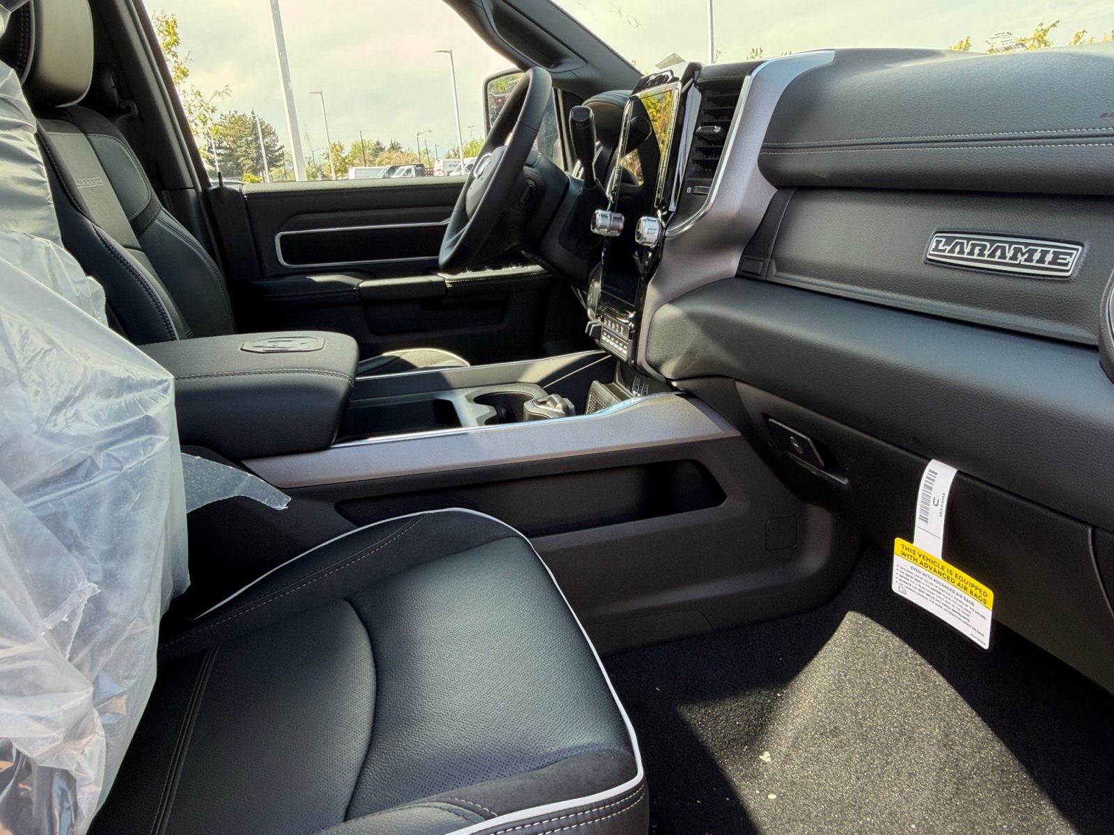 New 2026 RAM 2500 Laramie AWD/4WD image 27