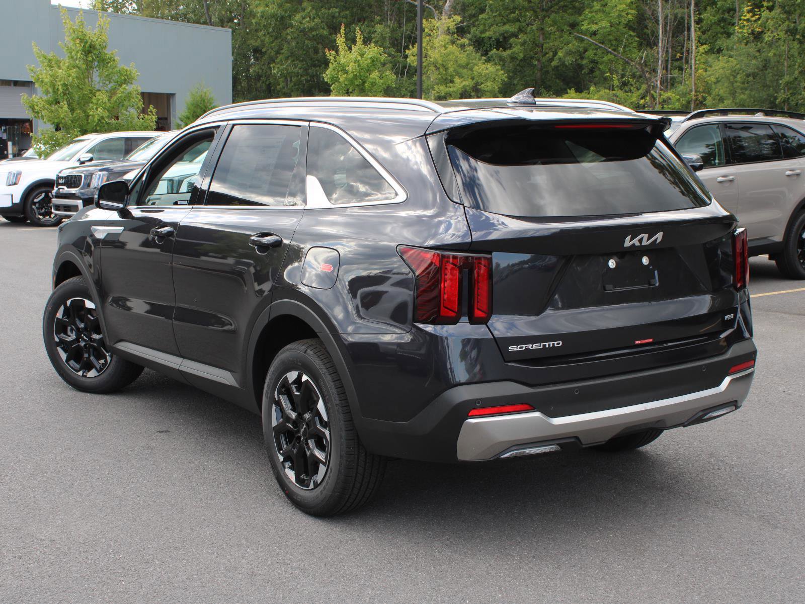 New 2026 Kia Sorento S image 7