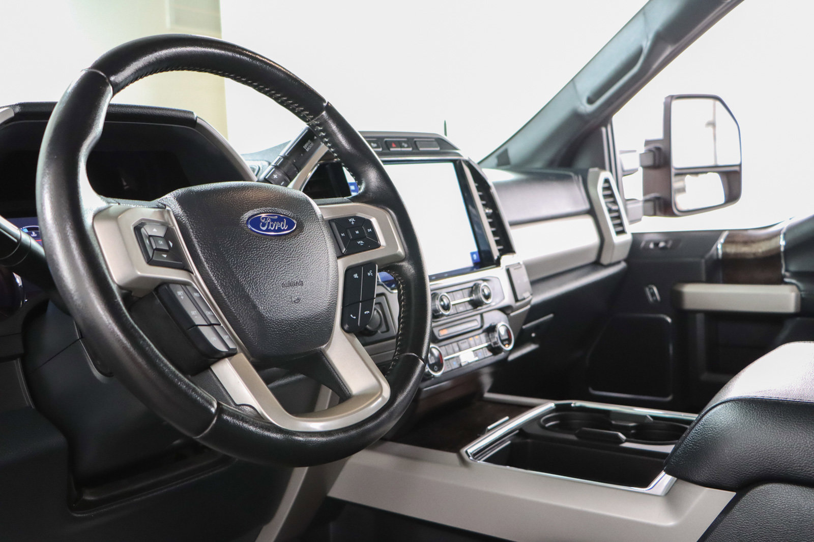 Used 2022 Ford F250 Lariat w/ Lariat Ultimate Package image 24