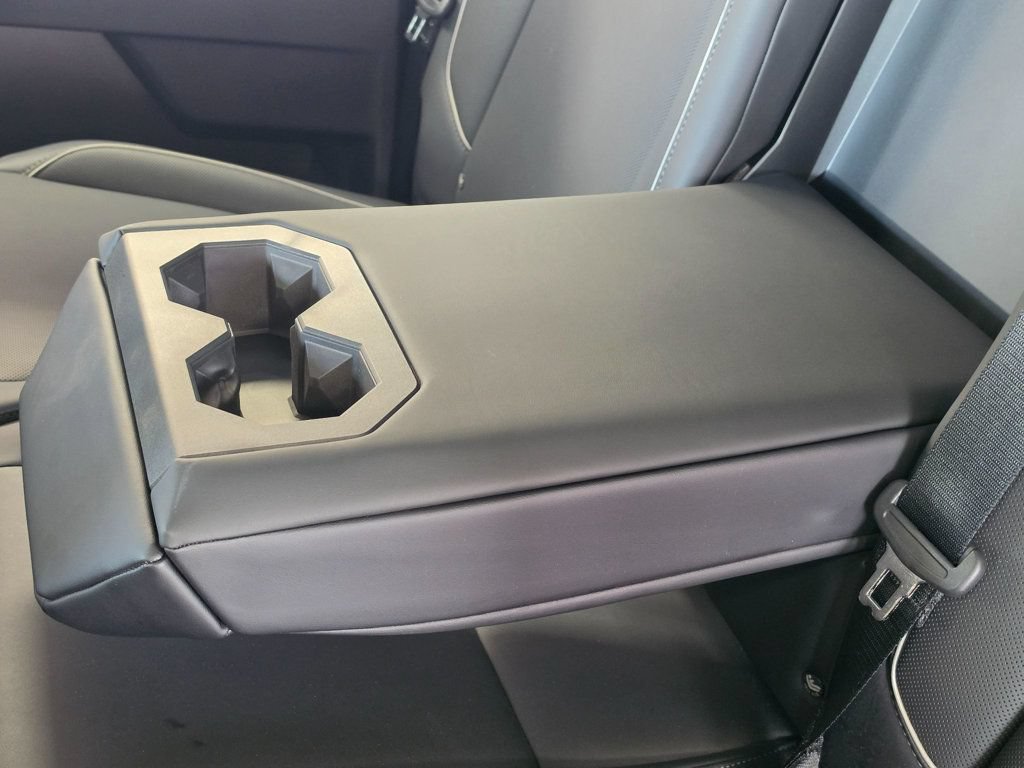 Used 2024 Tesla Cybertruck AWD Crew Cab image 24