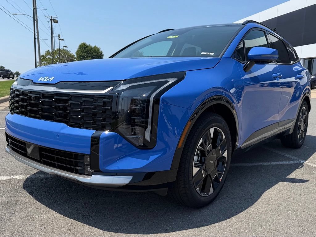 New 2026 Kia Sportage SX FWD image 3
