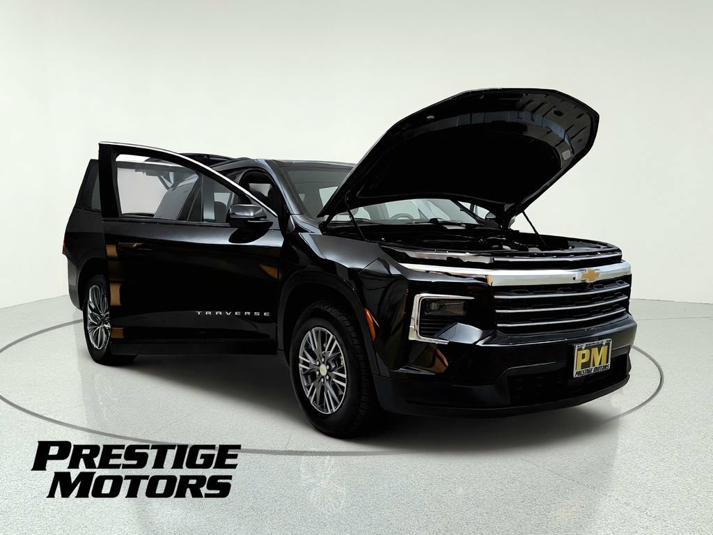 Used 2026 Chevrolet Traverse LT AWD/4WD image 11