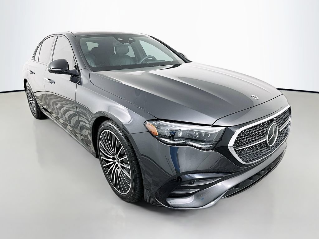 Used 2025 Mercedes-Benz E 350 Sedan image 3