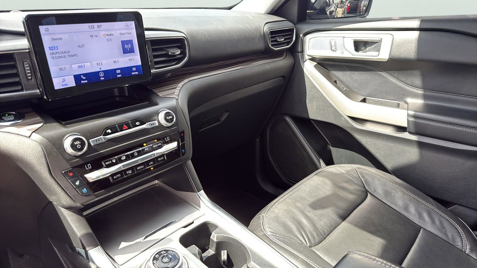 Used 2020 Ford Explorer Limited image 20