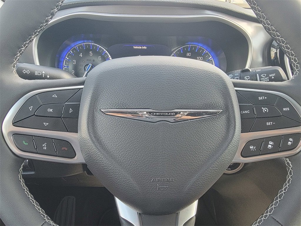 New 2025 Chrysler Pacifica Select w/ Fav Edition Package image 19