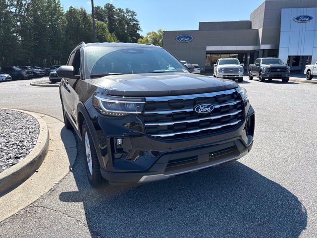 New 2027 Ford Explorer Active w/ Active Comfort Package RWD image 3