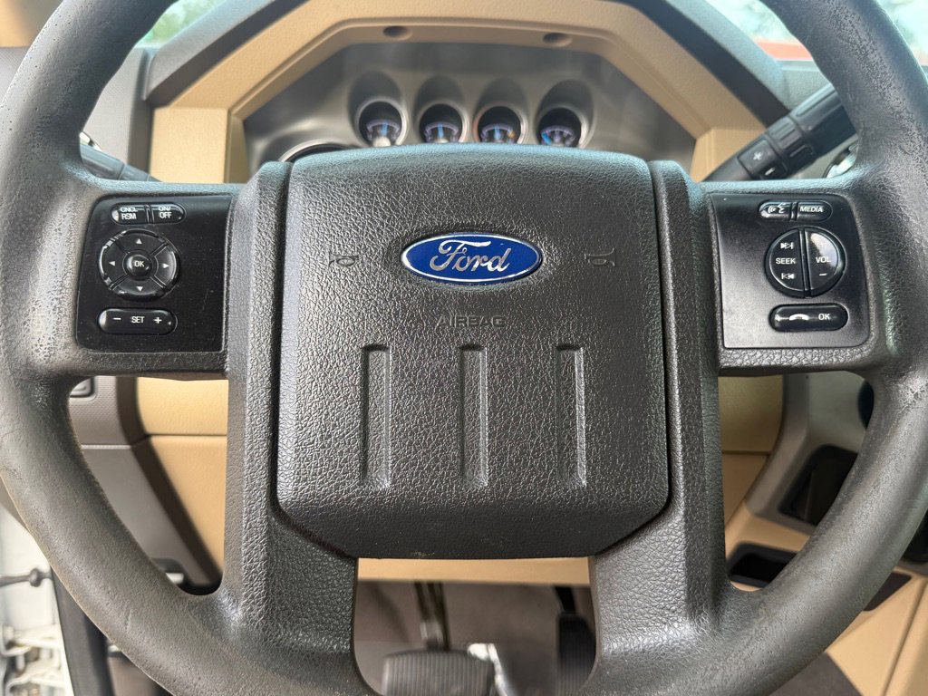 Used 2013 Ford F250 XLT w/ XLT Premium Pkg image 16